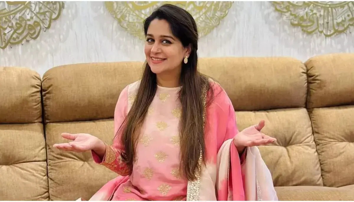 Read more about the article लिवर ट्यूमर से लड़ रहीं दीपिका कक्कड़: जानिए इसके लक्षण, कारण और बचाव के तरीके